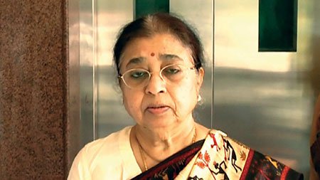 08-Mrs.-Usha-Mangeshkar-Singer